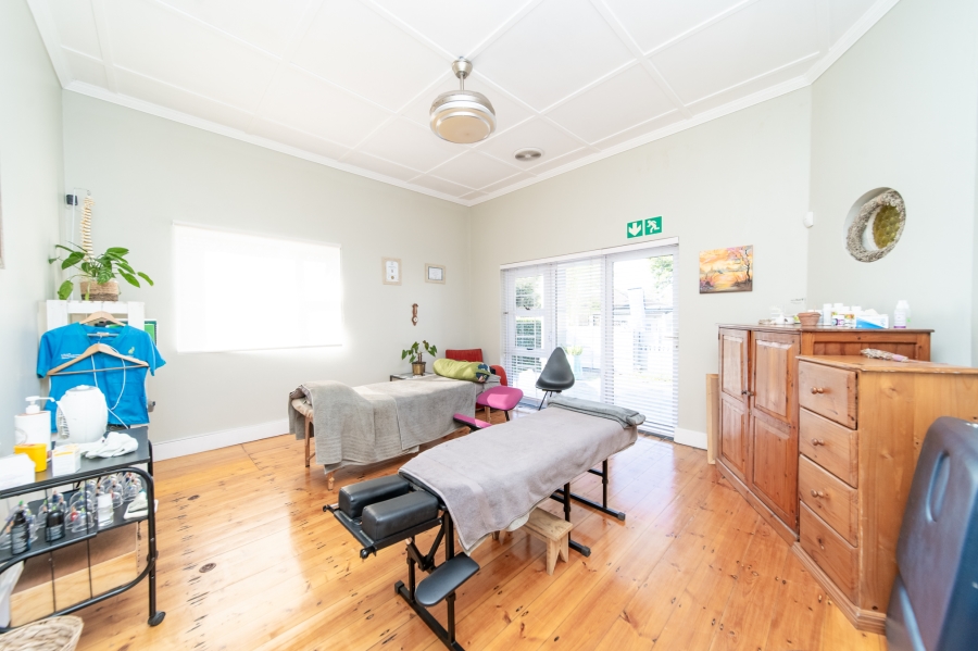 4 Bedroom Property for Sale in Berea Eastern Cape